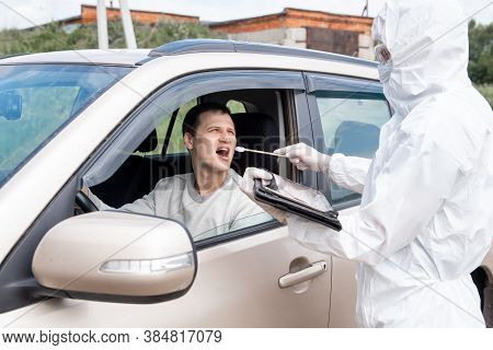 Test Driver Check For Coronavirus, Bubonic Plague At Border Of Cities And Countries, Doctor Takes Sm