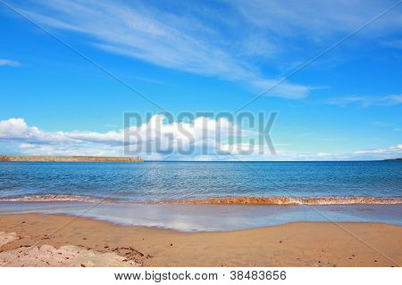 schÃ¶nen Sandstrand mit Seawaves in St andrews