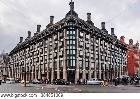 London, Uk - May 2019: Portcullis House In City Of Westminster