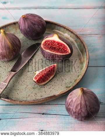 Figs Fruit Sliced Vegan Fresh Harvest Autumn Red Purple Colourful Raw