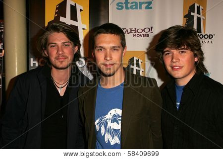 HOLLYWOOD - OCTOBER 19: Hanson at the 