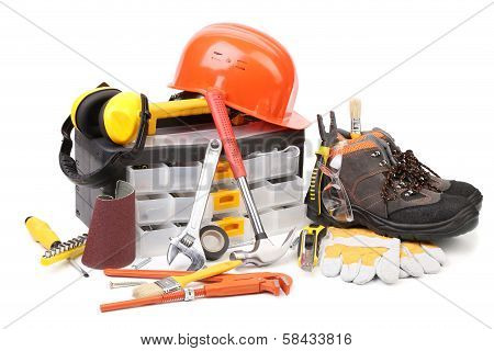 Varios working equipment.
