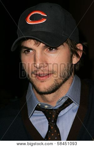 LOS ANGELES - NOVEMBER 15: Ashton Kutcher at the Los Angeles Premiere of 