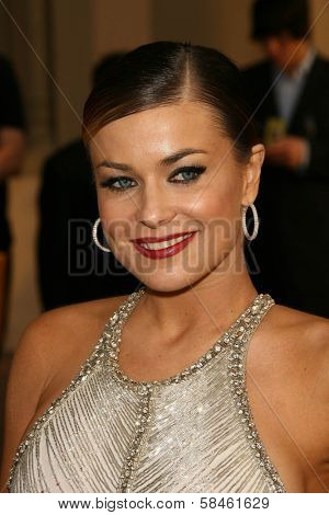 LOS ANGELES - NOVEMBER 21: Carmen Electra at the 34th Annual American Music Awards at Shrine Auditorium November 21, 2006 in Los Angeles, CA