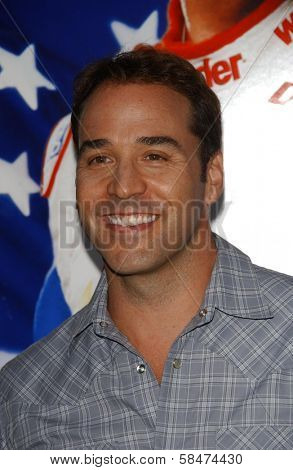 HOLLYWOOD - JULY 26: Jeremy Piven at the Premiere Of 