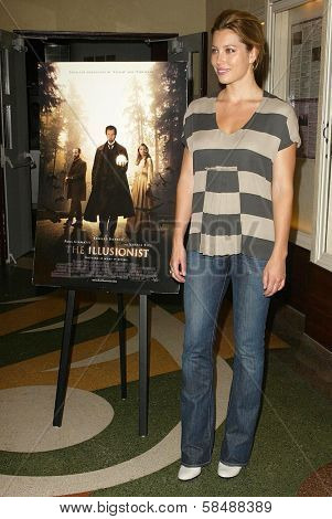 SANTA MONICA - JULY 28: Jessica Biel at the sneak preview of 