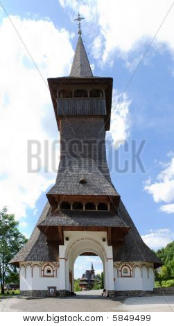 Barcánfalvai kolostorhoz bejárat