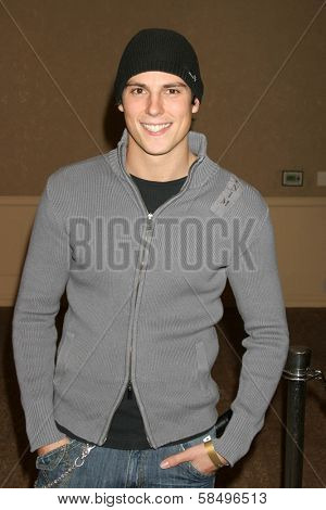 BEVERLY HILLS - NOVEMBER 03: Sean Faris at the 
