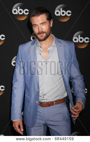 LOS ANGELES - JUL 15:  Charlie Weber at the ABC July 2014 TCA at Beverly Hilton on July 15, 2014 in Beverly Hills, CA