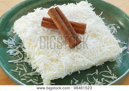 Brazilian Dessert: Sweet Couscous (tapioca) Pudding (cuscuz Doce)