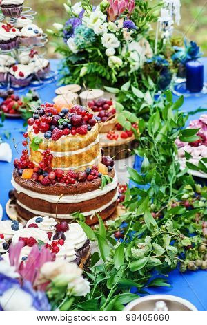 naked wedding cake