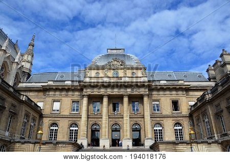Palais De Justice, Paris