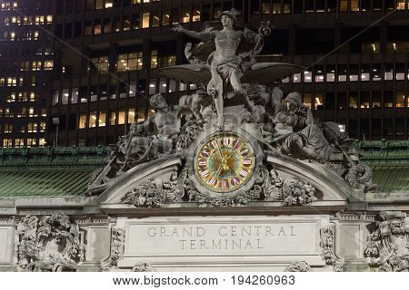 Grand Central Terminal Facade From Park Avenue