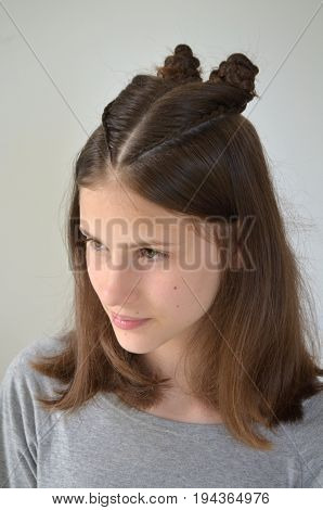 Hairstyle braiding on medium length - Brown hair