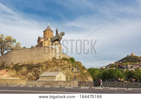 Metekhi Church of the Dormition of the virgin. Monument to Vakhtang I Gorgasali. Famous landmark in Tbilisi Georgia.