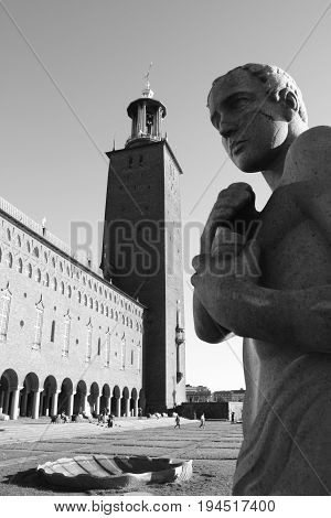 black and white photo of the statue