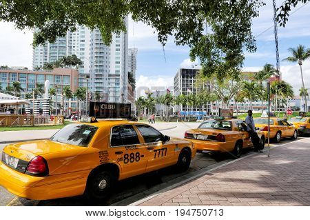 Texi Yellow Cab