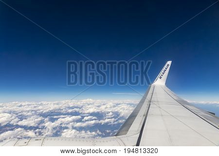 Boeing 737-8As (ryanair) Flights Over European Alps