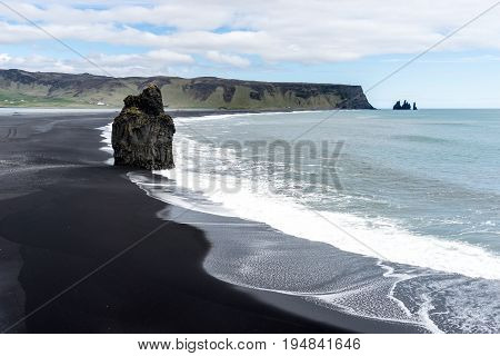 Kirkjufjara beach on the west edge of Reynisfjara beach