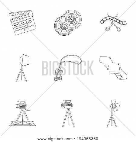 A movie camera, a floodlight, a chromakey and other equipment for the cinema.Making movie set collection icons in outline style vector symbol stock illustration .