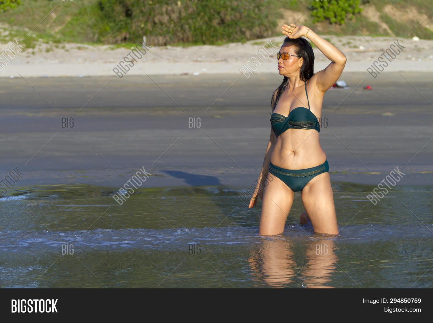 Woman Bikini Show Body Image and Photo