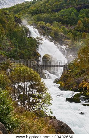 Wasserfall Kleivafossen in Bergen, Norwegen