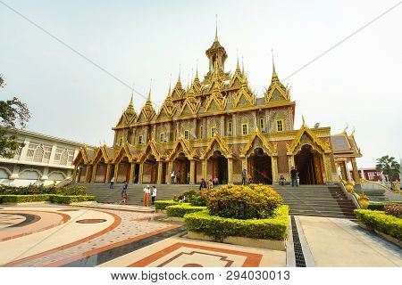 Uthai Thani, Thailand - January 12, 2019: The Famous Gold Church Temple Wat Thasung In Uthai Thani, 