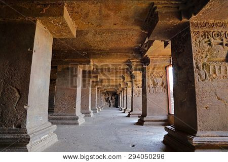 Temple Of Ellora Caves, The Rock-cut Temples, Aurangabad, Maharashtra In Central India
