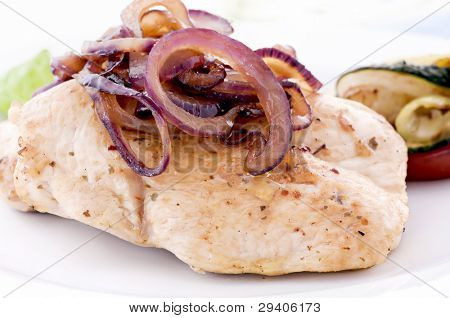 Bistecca di pollo con cipolle