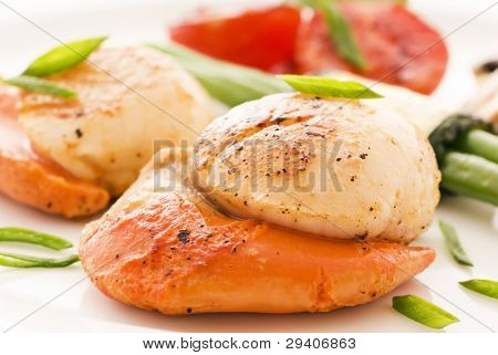 Vieiras com legumes