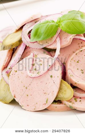 Sałatka Bawarska kiełbasa