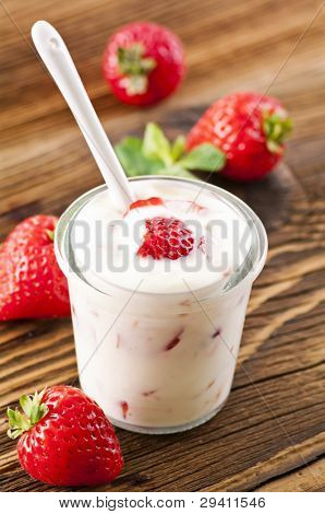 Friske jordbær yoghurt