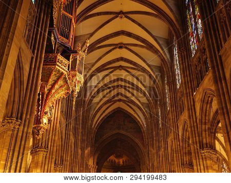 the City and the cathedral of Mainz in germany