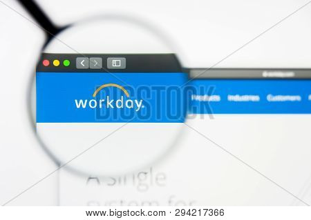 Los Angeles, California, Usa - 8 April 2019: Illustrative Editorial Of Workday Website Homepage. Wor