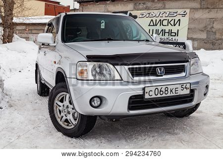 Novosibirsk, Russia - 03.10.2019: Front View Of Honda Cr-v First Generation In Silver Color After Cl