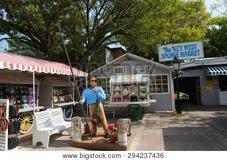 Key West, Fl, Usa - Jan 1, 2015: Key West Sponge Market At Mallory Square In Kew West, Florida, Usa.