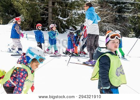 Bulgaria, Sofia, Vitosha - March 15: Kids Have Fun During A Ski School In Vitosha Mountain, Near Sof