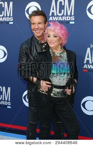 LAS VEGAS - APR 7:  Dennis Quaid, Tanya Tucker at the 54th Academy of Country Music Awards at the MGM Grand Garden Arena on April 7, 2019 in Las Vegas, NV