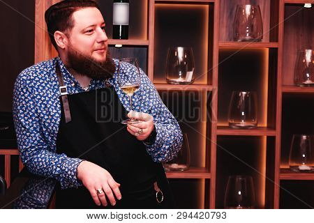 Cavist, Sommelier. Training In School Sommelier. Wine School. Wine Tasting. Tinted