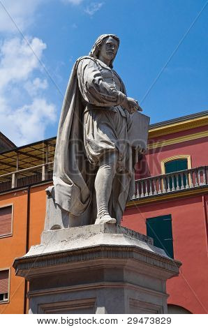 Guercino Statue. Cento. Emilia-Romagna. Italien.