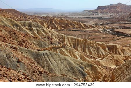 Machtesh Ramon - Erosion Crater In The Negev Desert, The Most Picturesque Natural Landmark Of Israel
