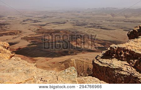 Machtesh Ramon - erosion crater in the Negev desert, the most picturesque natural landmark of Israel