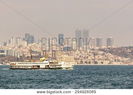 Sarayburnu,istanbul,turkey-march 23,2019. Cityscape And View From Sarayburnu In Istanbul With City L