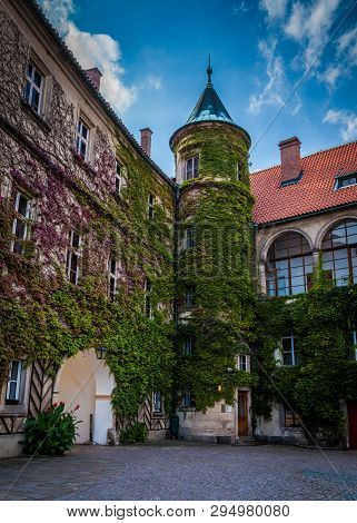 Hruba Skala, Czech Republic - September 18, 2012: The Interior Courtyard Of Hruba Skala Castle With 