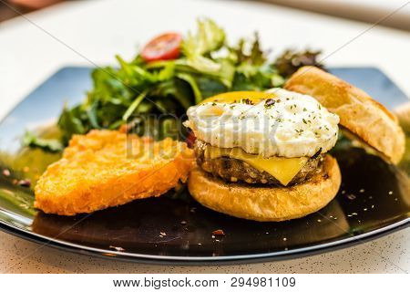 Handmade Pork Sausage  Patty, Egg, Cheddar, Japanese Wheat Flour And Taiwan Longan Blossom Honey Muf