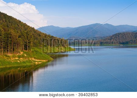 Jezero a Forst