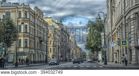 Russia, St. Petersburg 18,09,2016 Kamennoostrovsky Avenue In The City Center