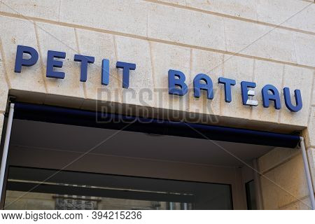 Bordeaux , Aquitaine / France - 11 08 2020 : Petit Bateau Logo And Text Sign Of Kids Children Fashio