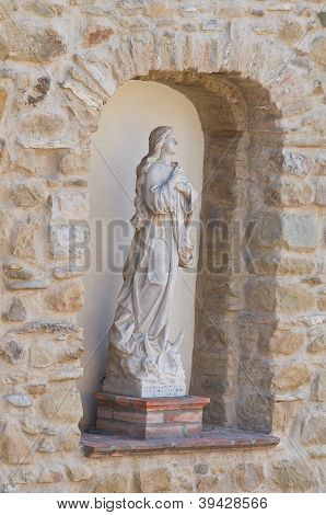 Moeder de kerk. Valsinni. Basilicata. Italië.