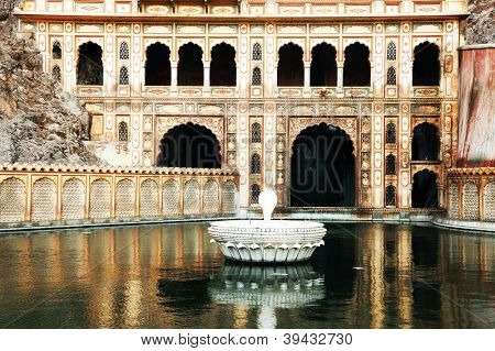 Monkey temple Galwar Bagh i Jaipur, Indien
